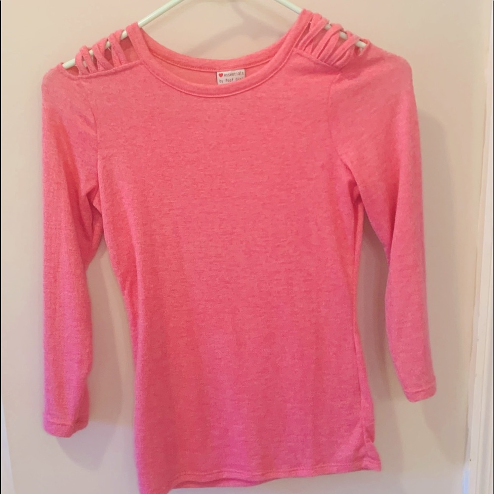 NWOT Cold Shoulder Shirt